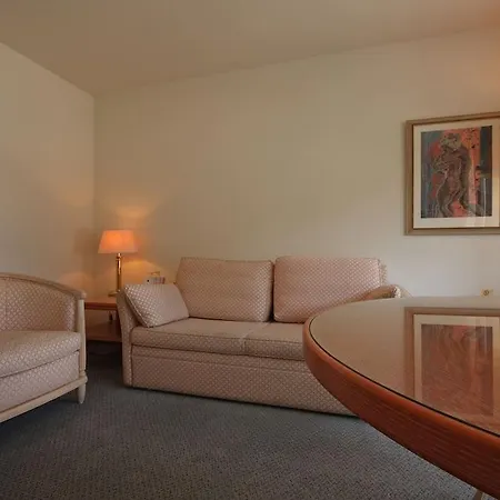 Central Sporthotel Davos 4* דאבוס
