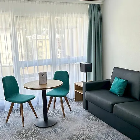 Central Sporthotel Davos מלון 4*