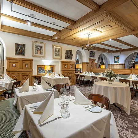 Central Sporthotel Davos Otel